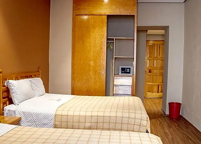 Juarez Hotel 2*